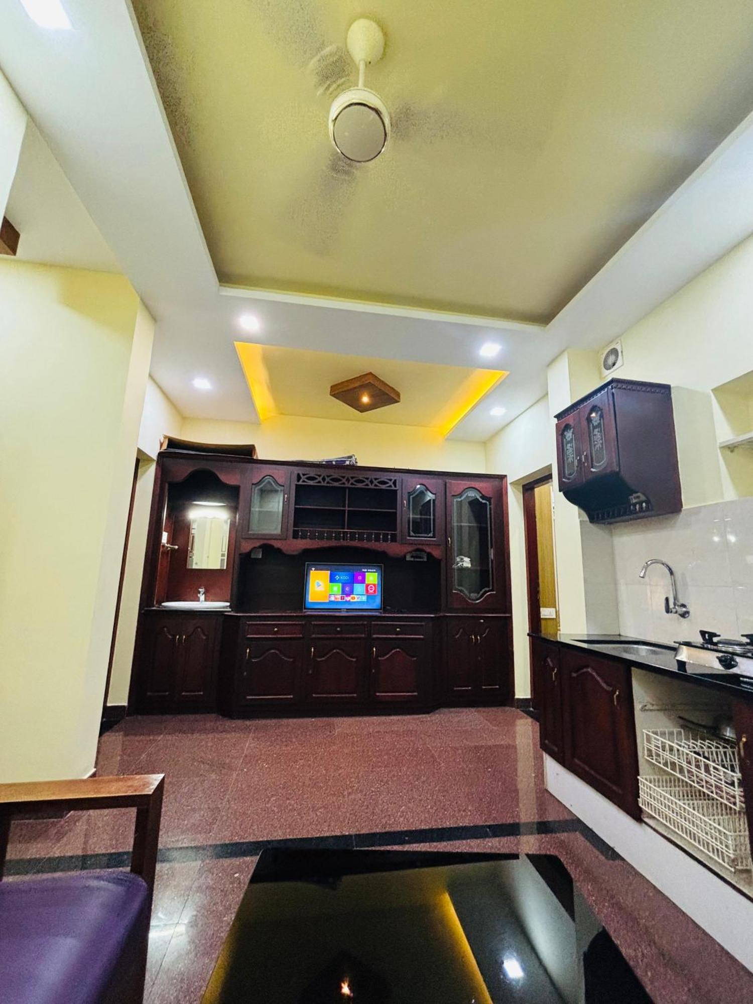 Isha Residency Hotell Kochi Eksteriør bilde