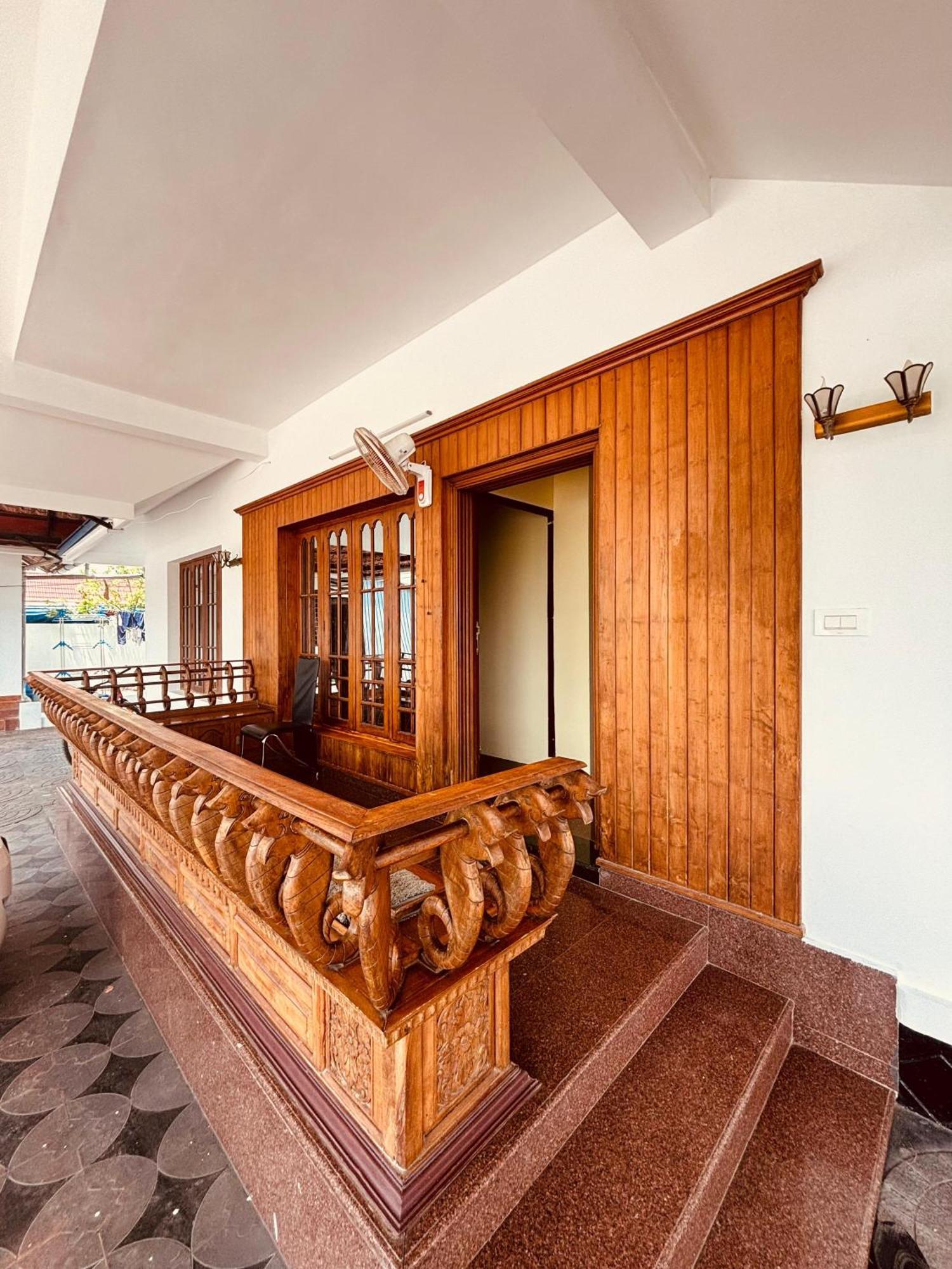 Isha Residency Hotell Kochi Eksteriør bilde