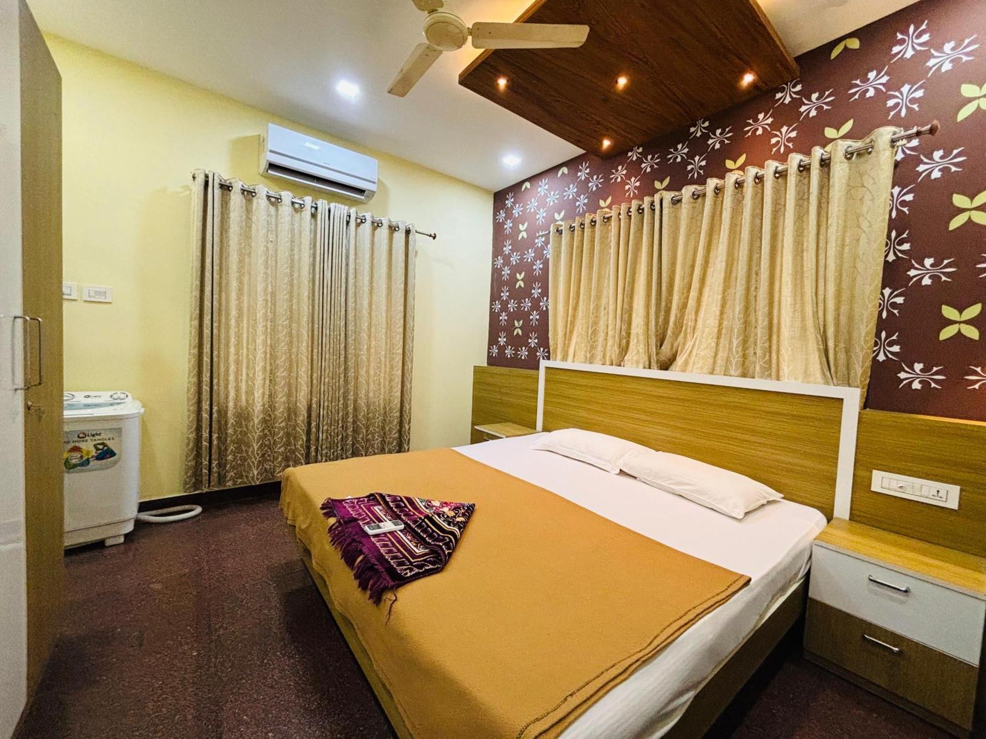 Isha Residency Hotell Kochi Eksteriør bilde