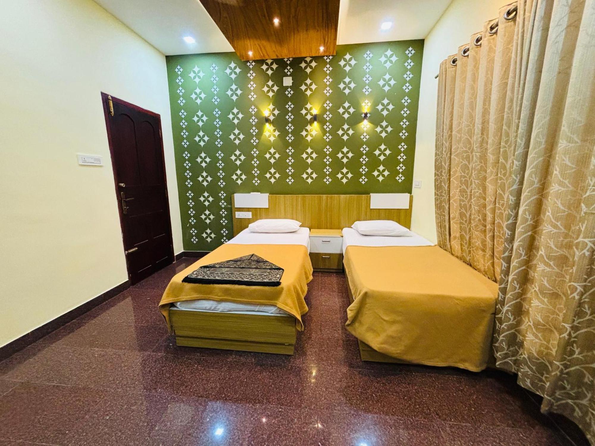 Isha Residency Hotell Kochi Eksteriør bilde