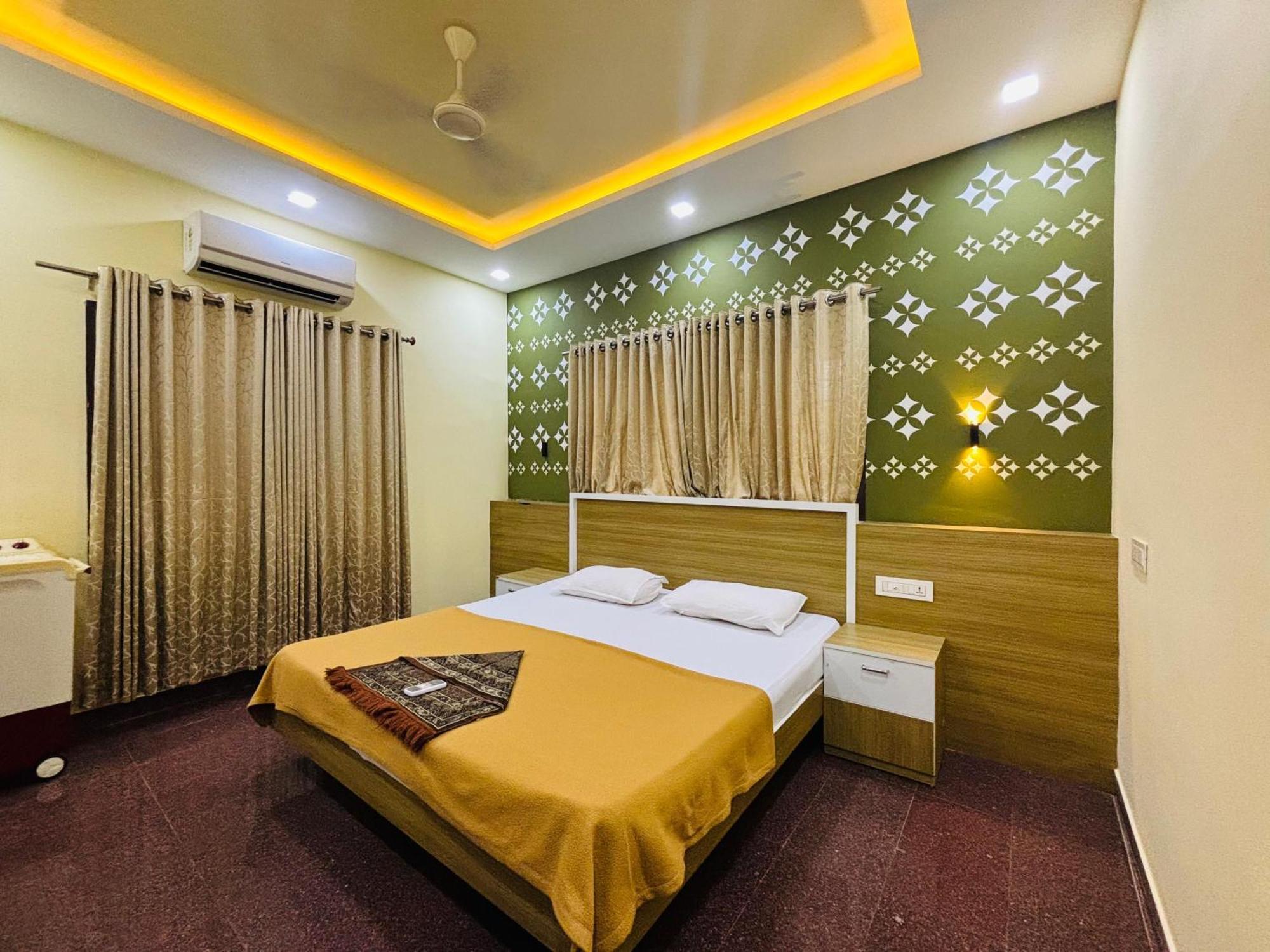 Isha Residency Hotell Kochi Eksteriør bilde